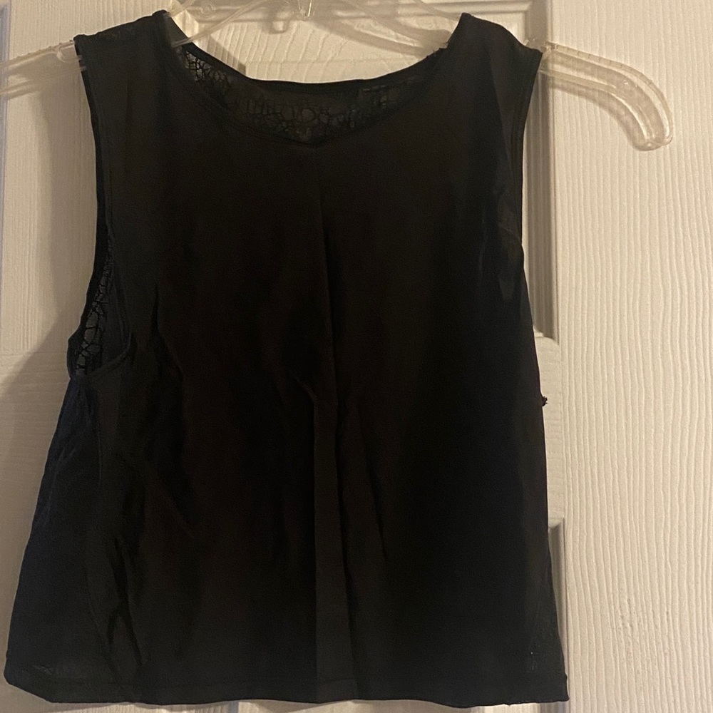 Lululemon crop tank